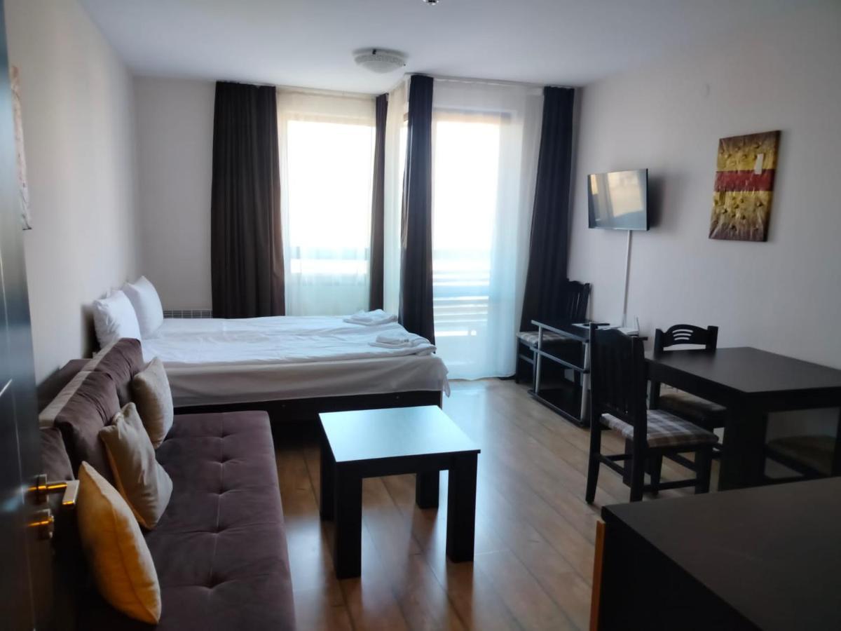 Alpine Lodge Bansko Apartments Exteriör bild