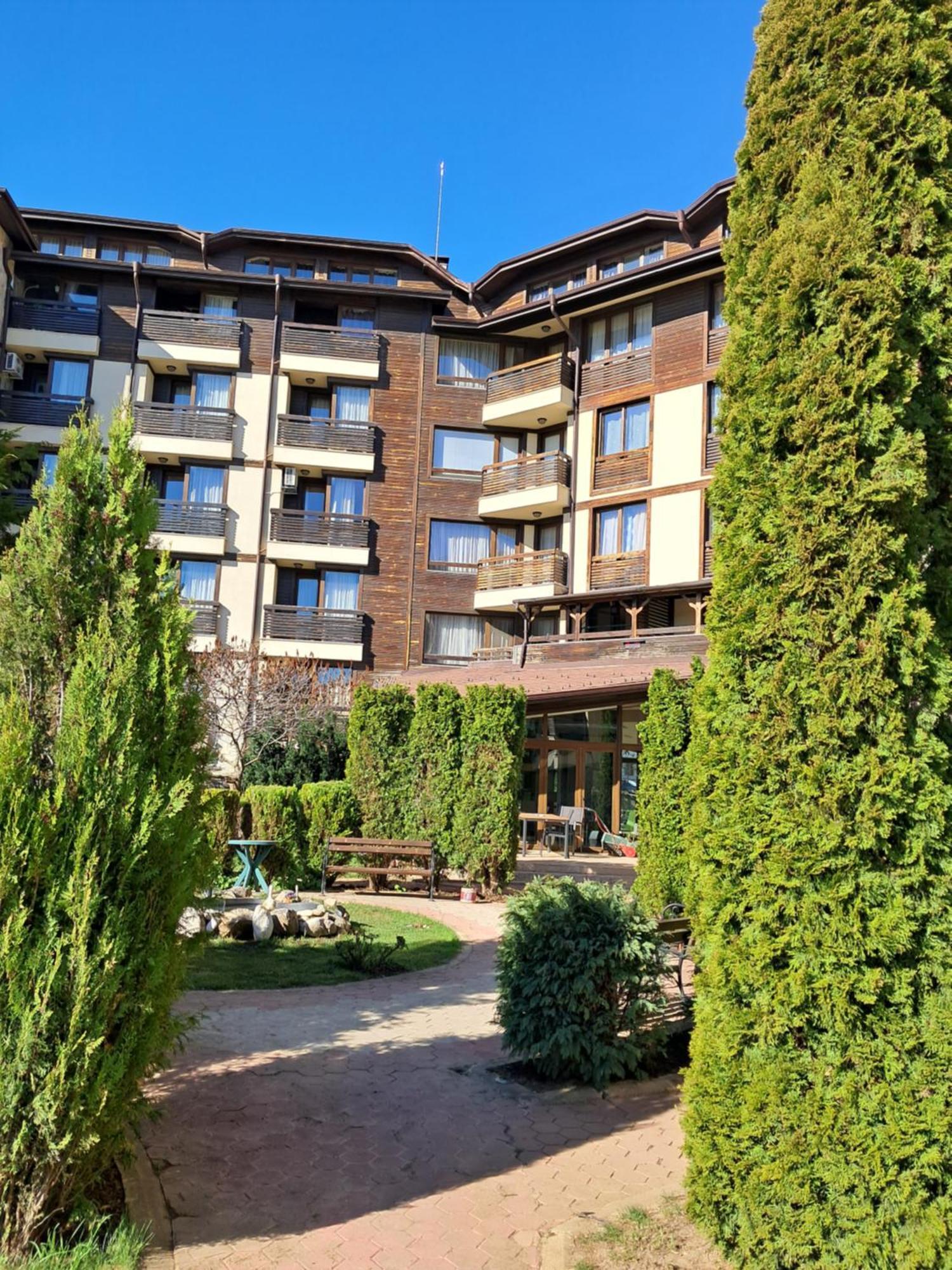 Alpine Lodge Bansko Apartments Exteriör bild